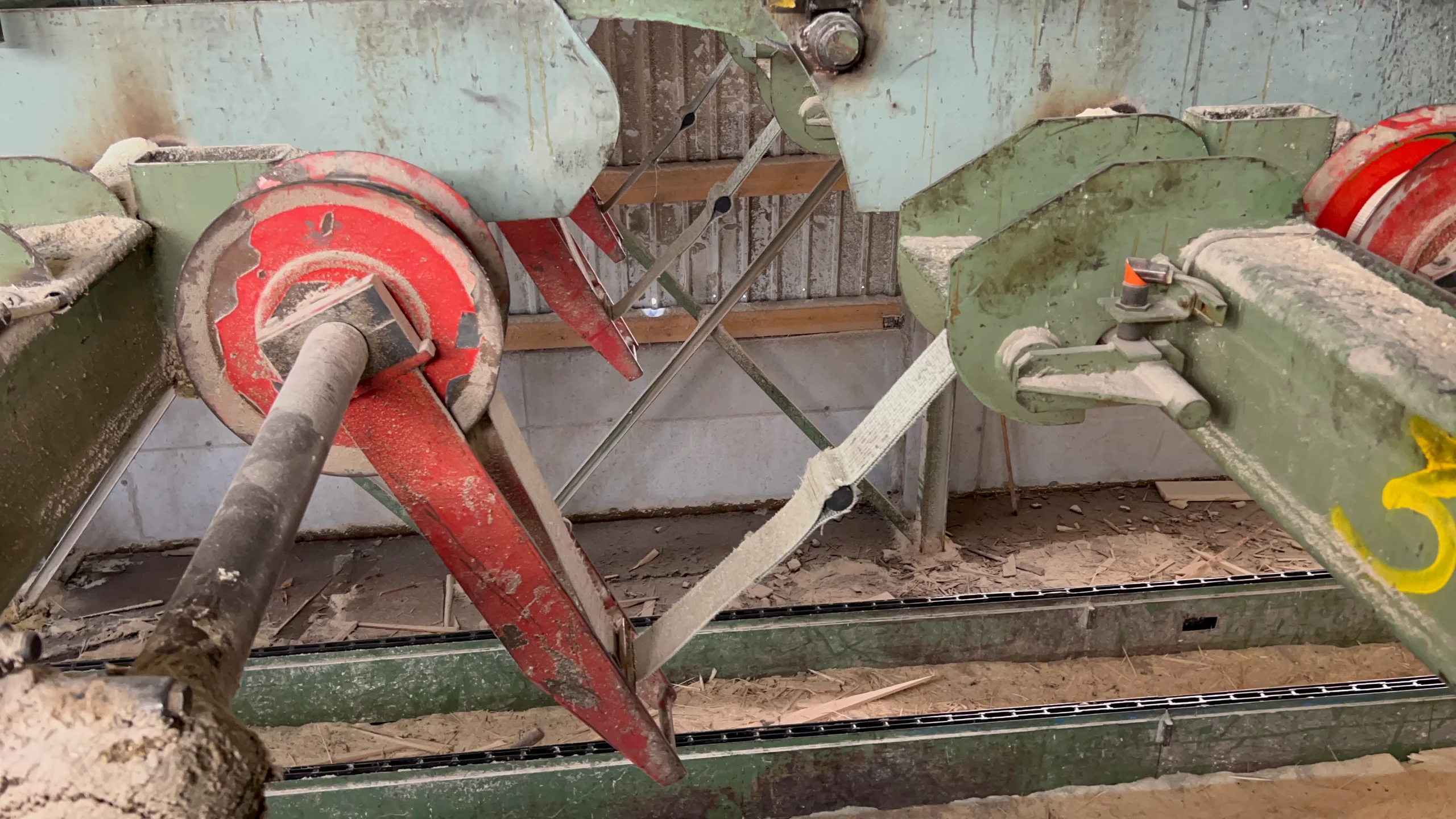 Lumber sorting line - Image 2