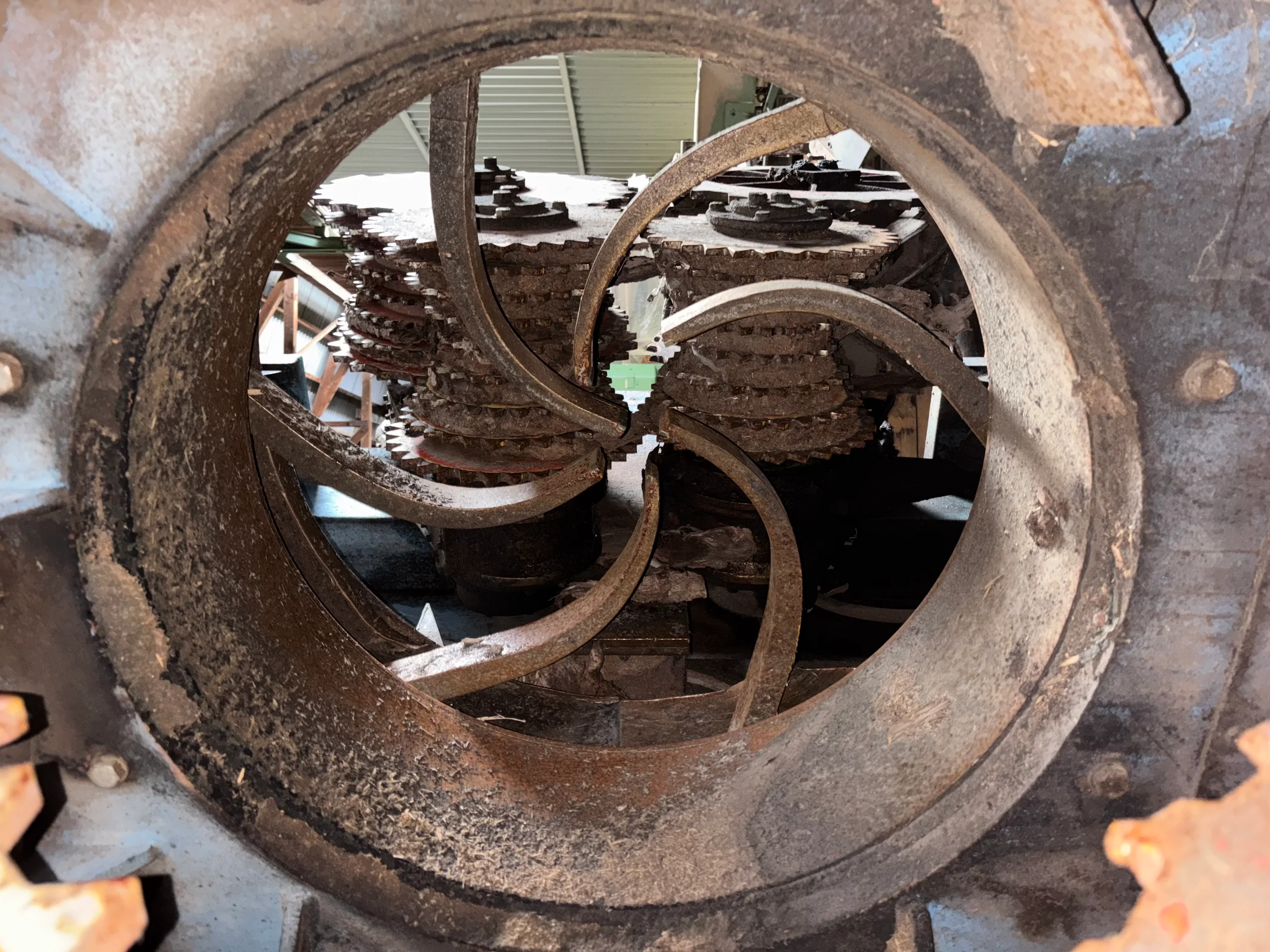 Log debarking machine - Image 5